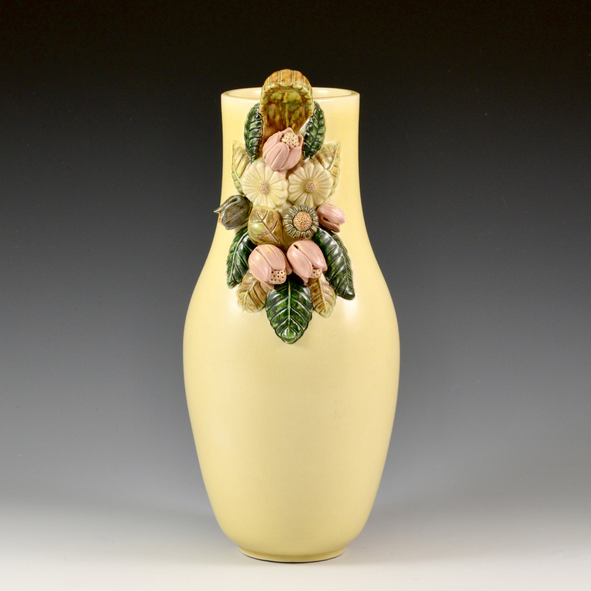 Vase with relief floral bouquet - Giovanni Gariboldi, Richard-Ginori Ceramic Company, 1930s/1940s